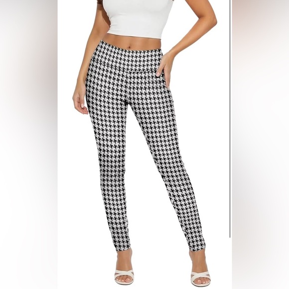 Women’s Houndstooth 2 Skirts (M) and 1 Pant (S) set - Hybrid & Co + Shein - Picture 9 of 11